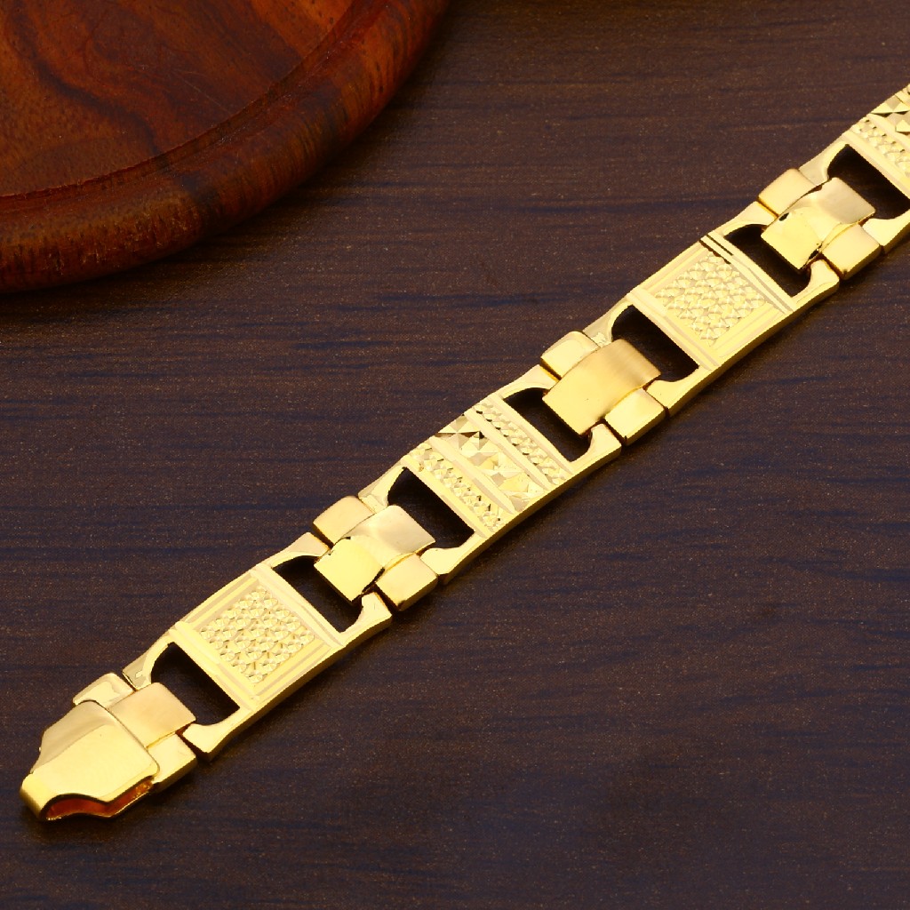 916 Gold Stylish Mens Bracelet MPB200