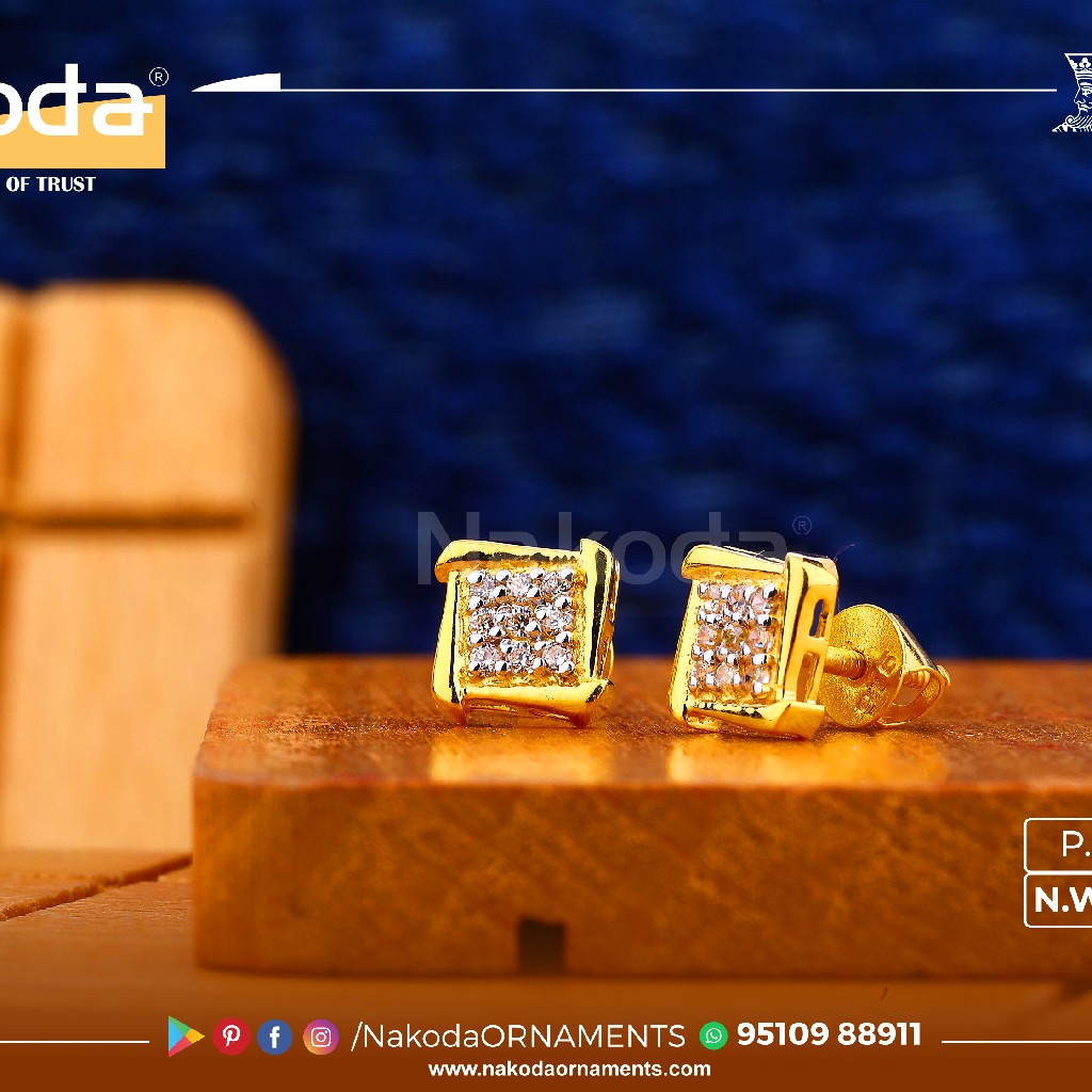 22kt Gold Exclusive Fancy Earring ME12
