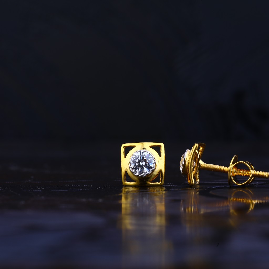 916 square solitare earring lse57