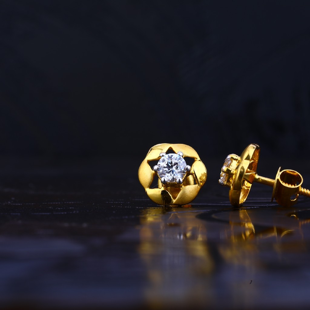 22kt Gold Designer Solitare Earring LSE57