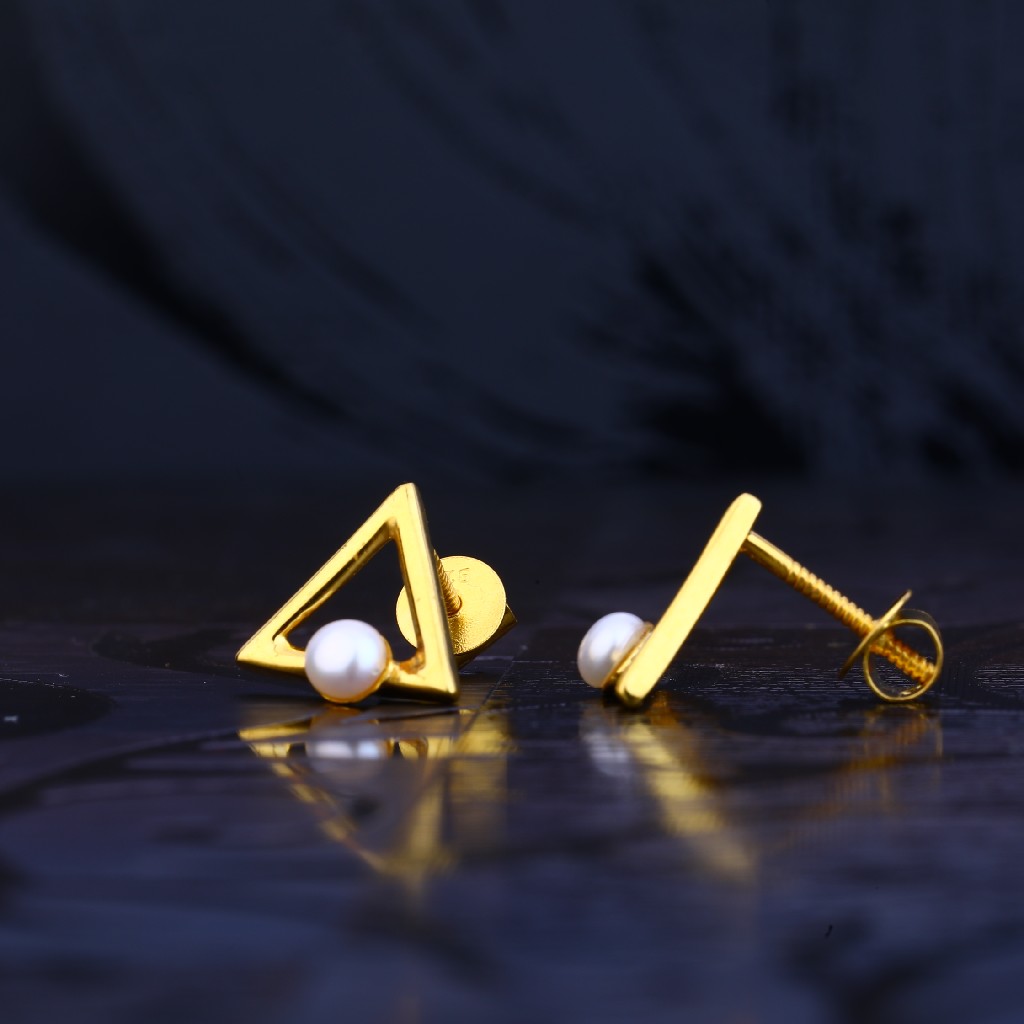 916 Gold Hallmark Stylish Earring LSE79