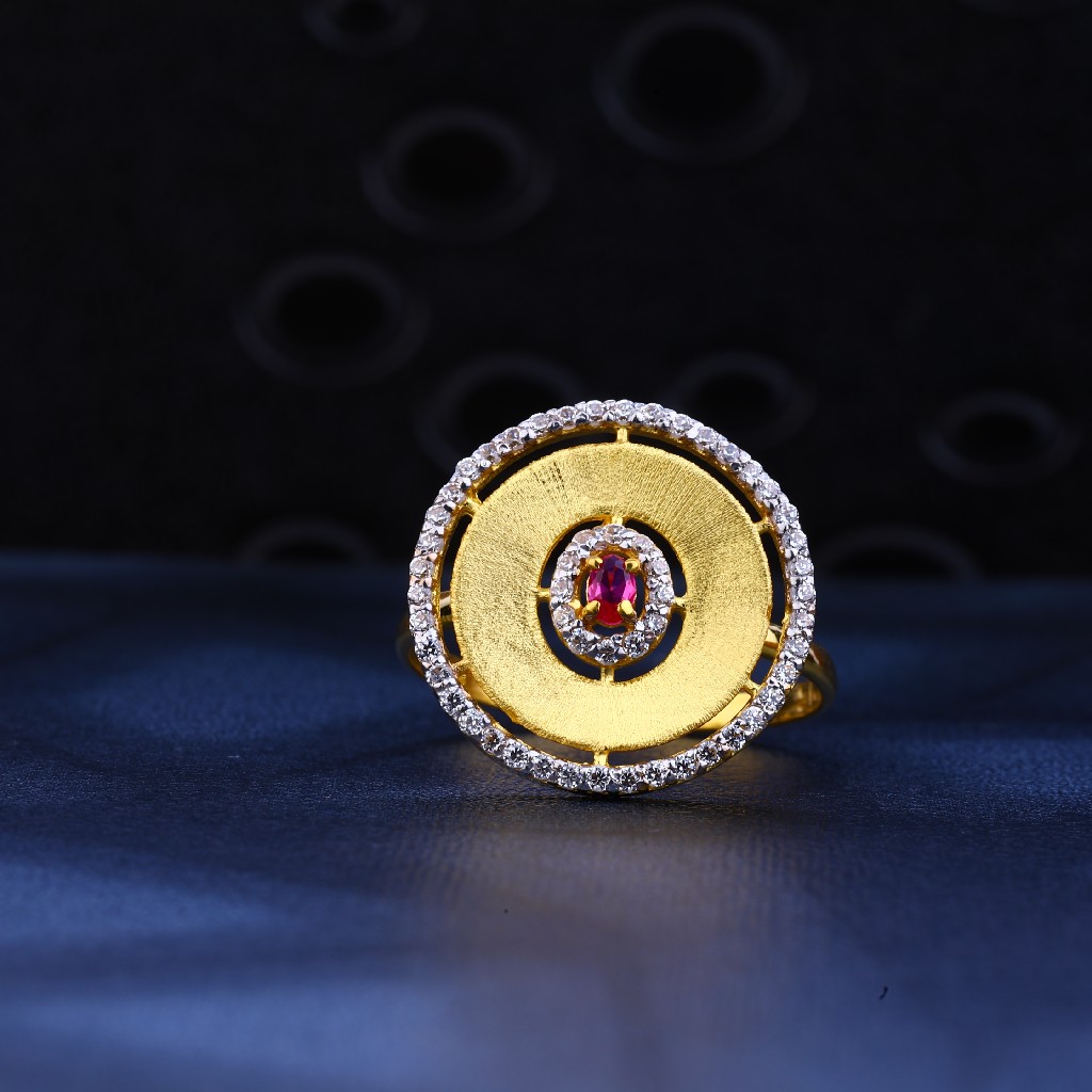 916 Gold Stylish Hallmark Ring LR34