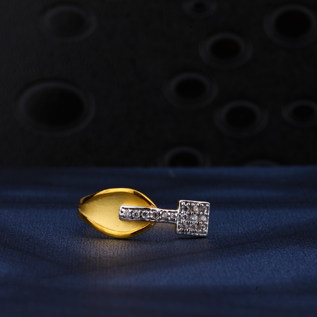 916 Gold Exclusive Cz Hallmark Ring LR182