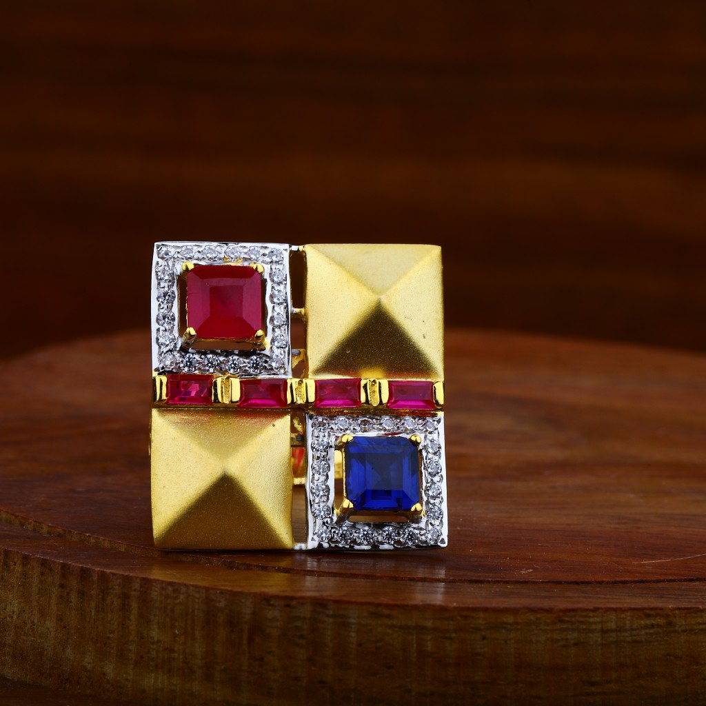 916 Gold Antique Gemstone ring LAR45