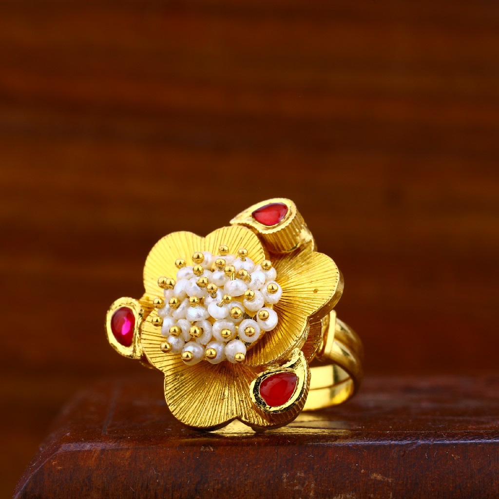 916 Gold Exclusive Ring LAR25