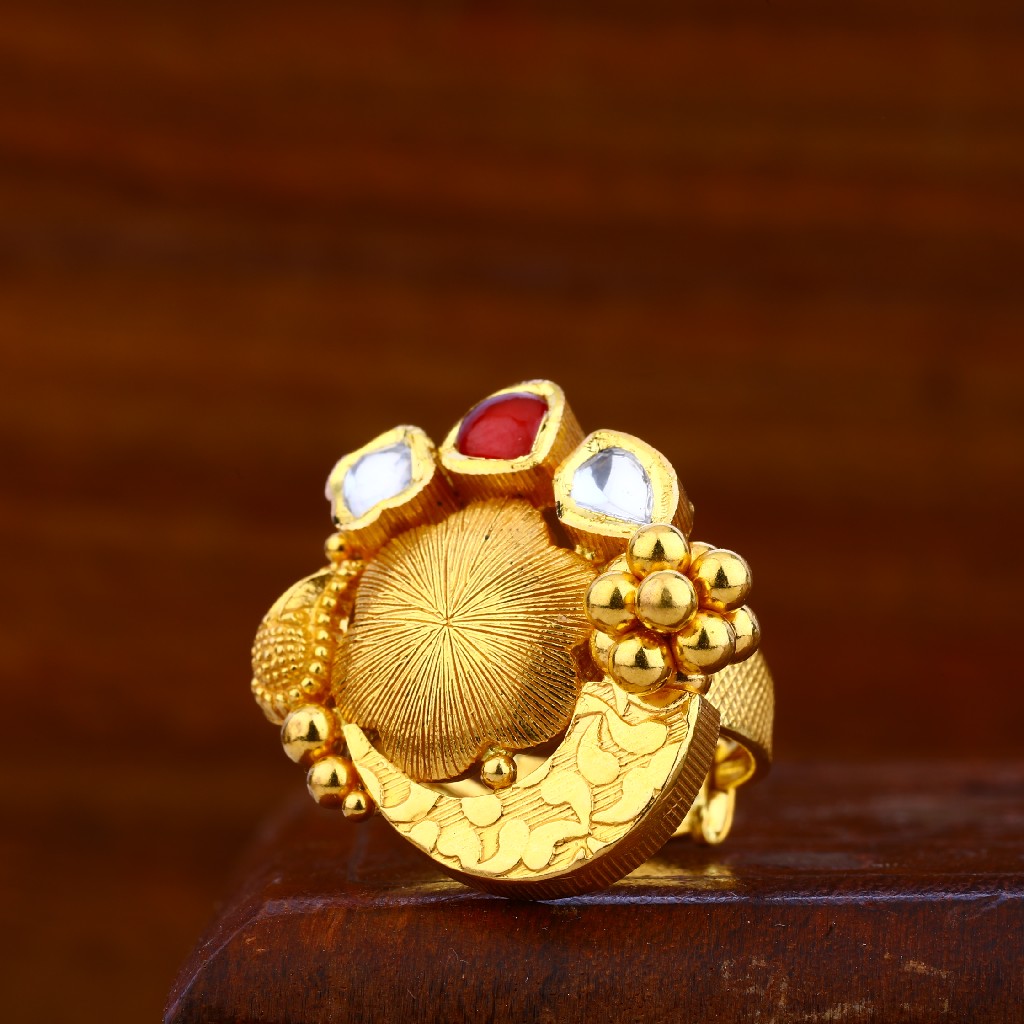 916 Gold Hallmark Antique Ring LAR28