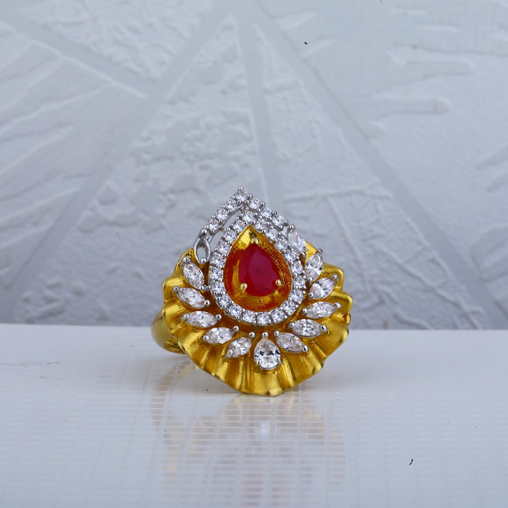 18ct Hallmark Italian Gold ring LIR50