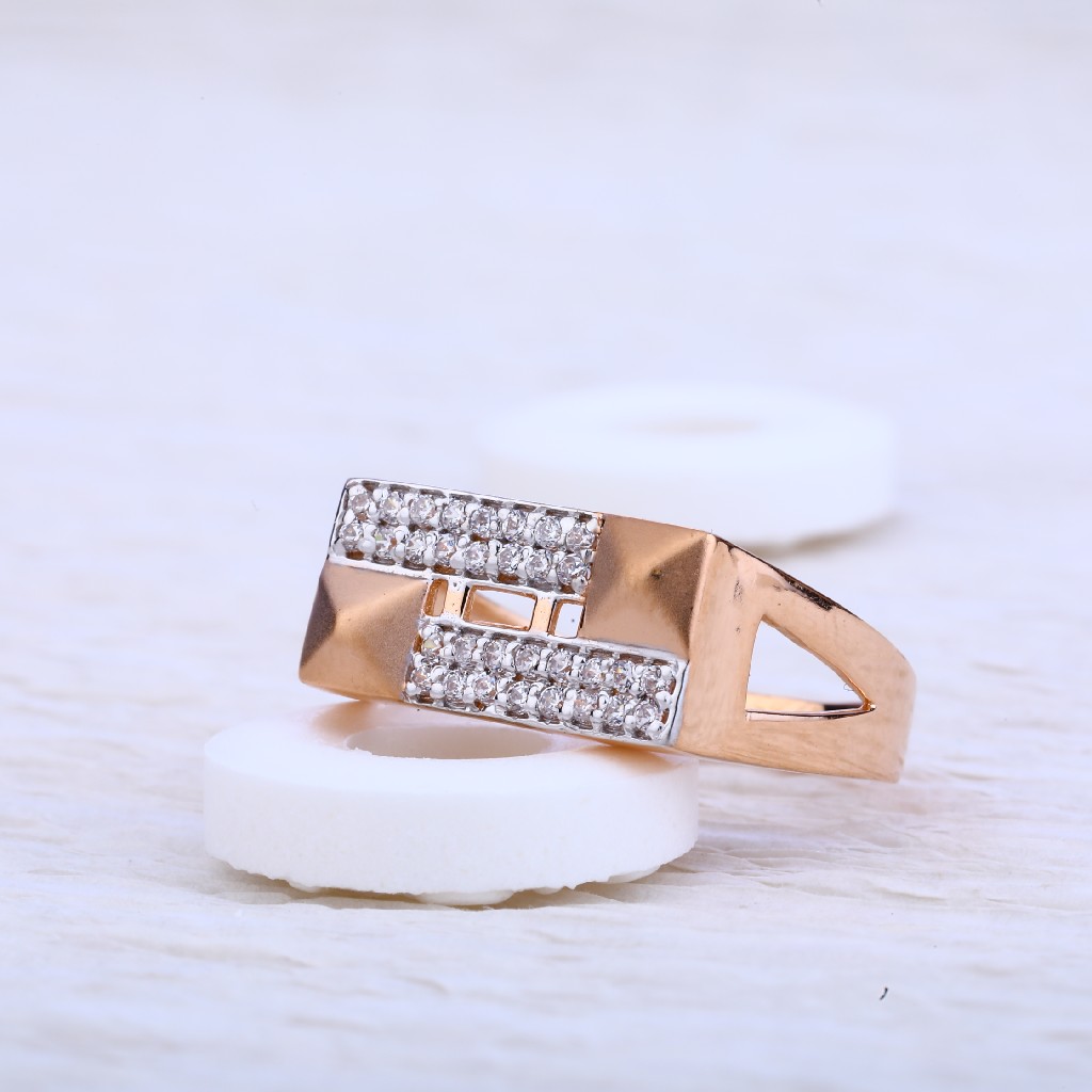18kt Gold Ring Of Rose RMR36