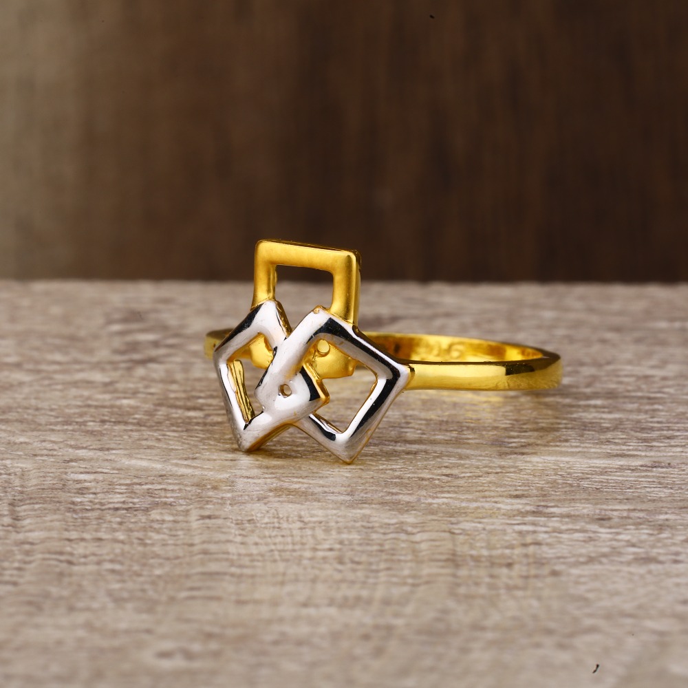 Ladies 22K Gold Fancy CZ Ring -LPR132
