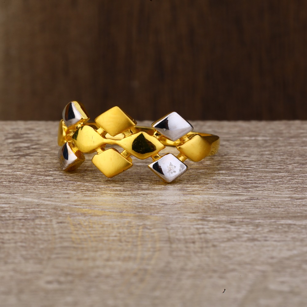 Ladies 22K Gold Designer Design Ring -LPR124