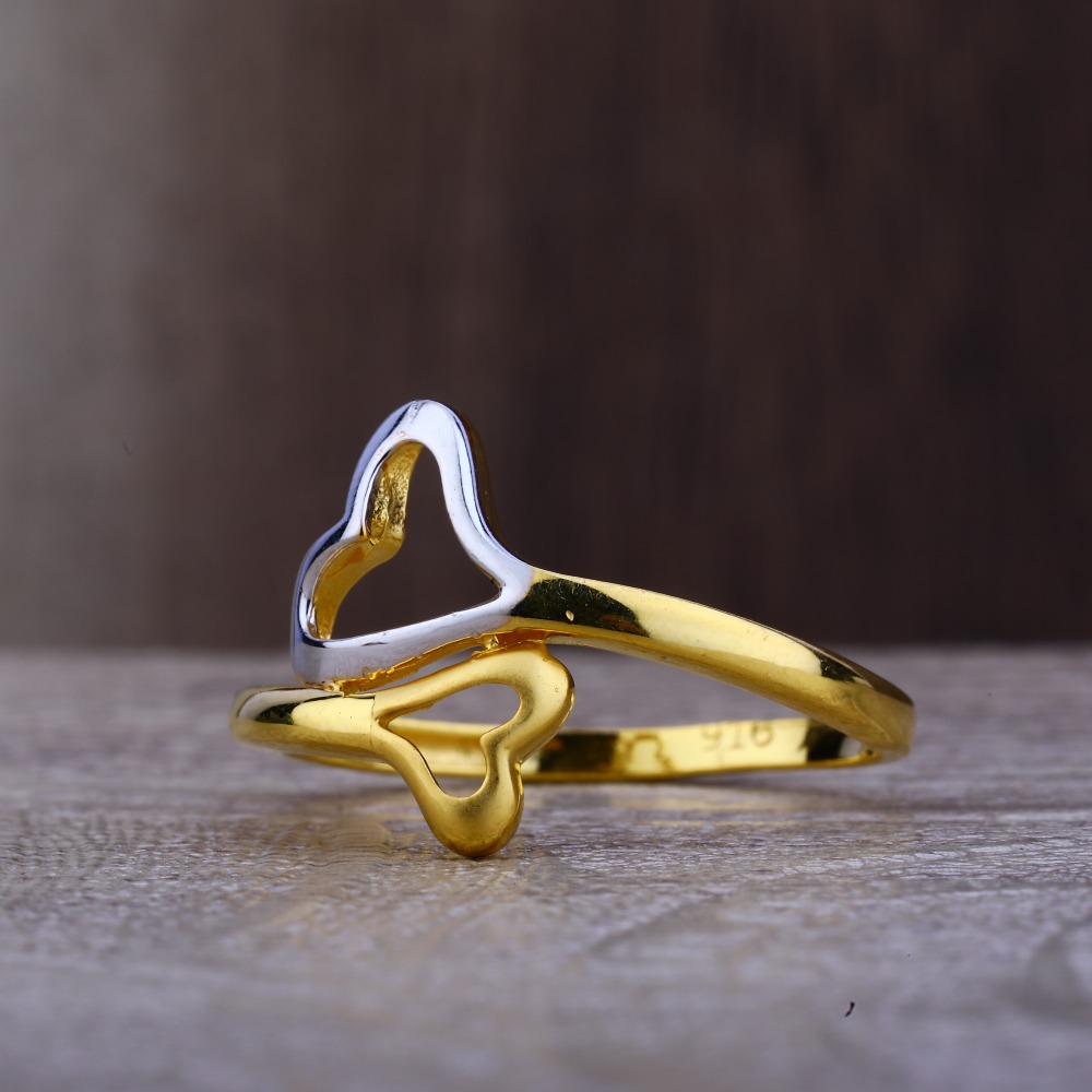 Ladies 22K Gold Delicate Fancy Ring -LPR98