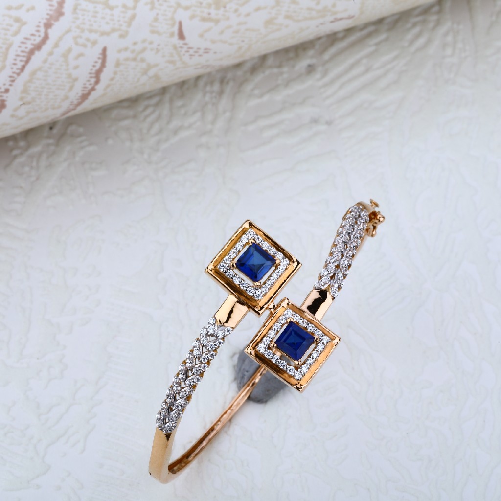 Gold Ladies Bracelet-RLKB54