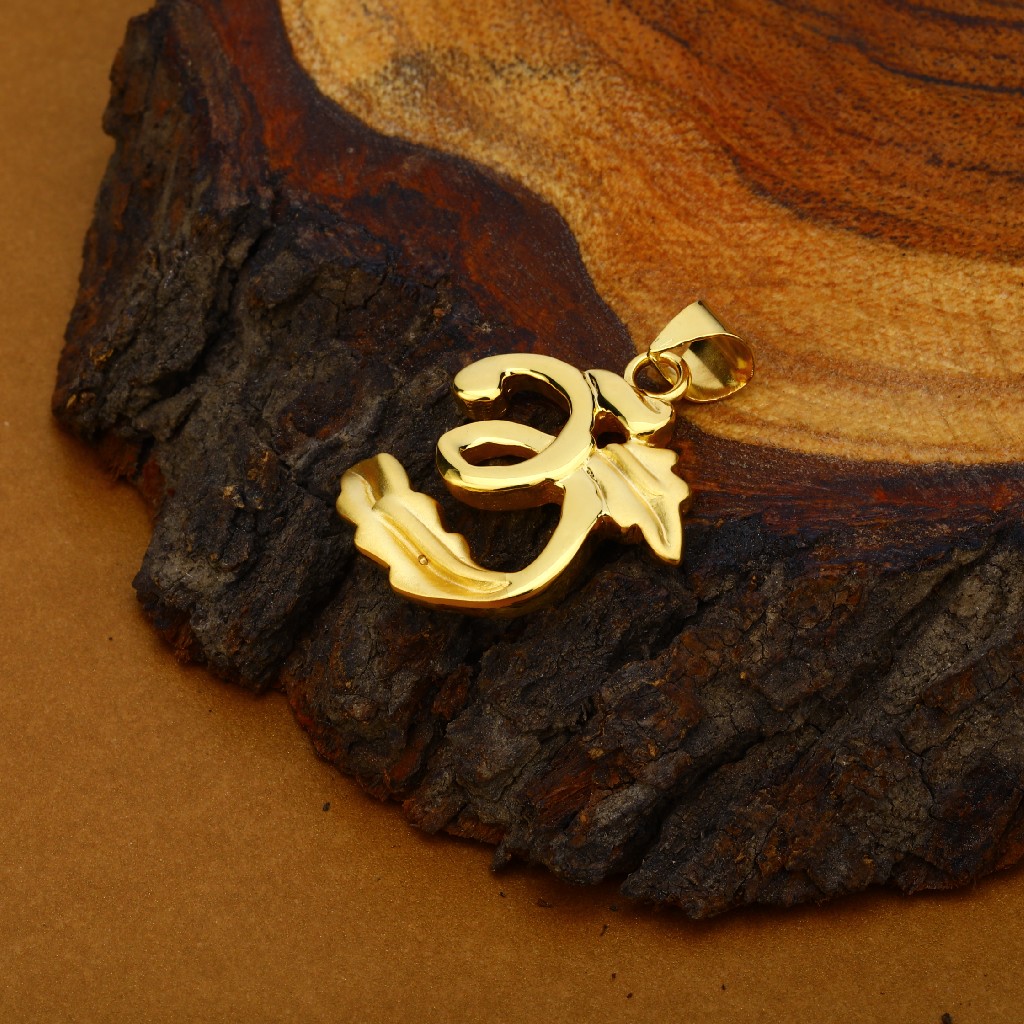 Om Gold 18K Hollow Pendant-HLP63