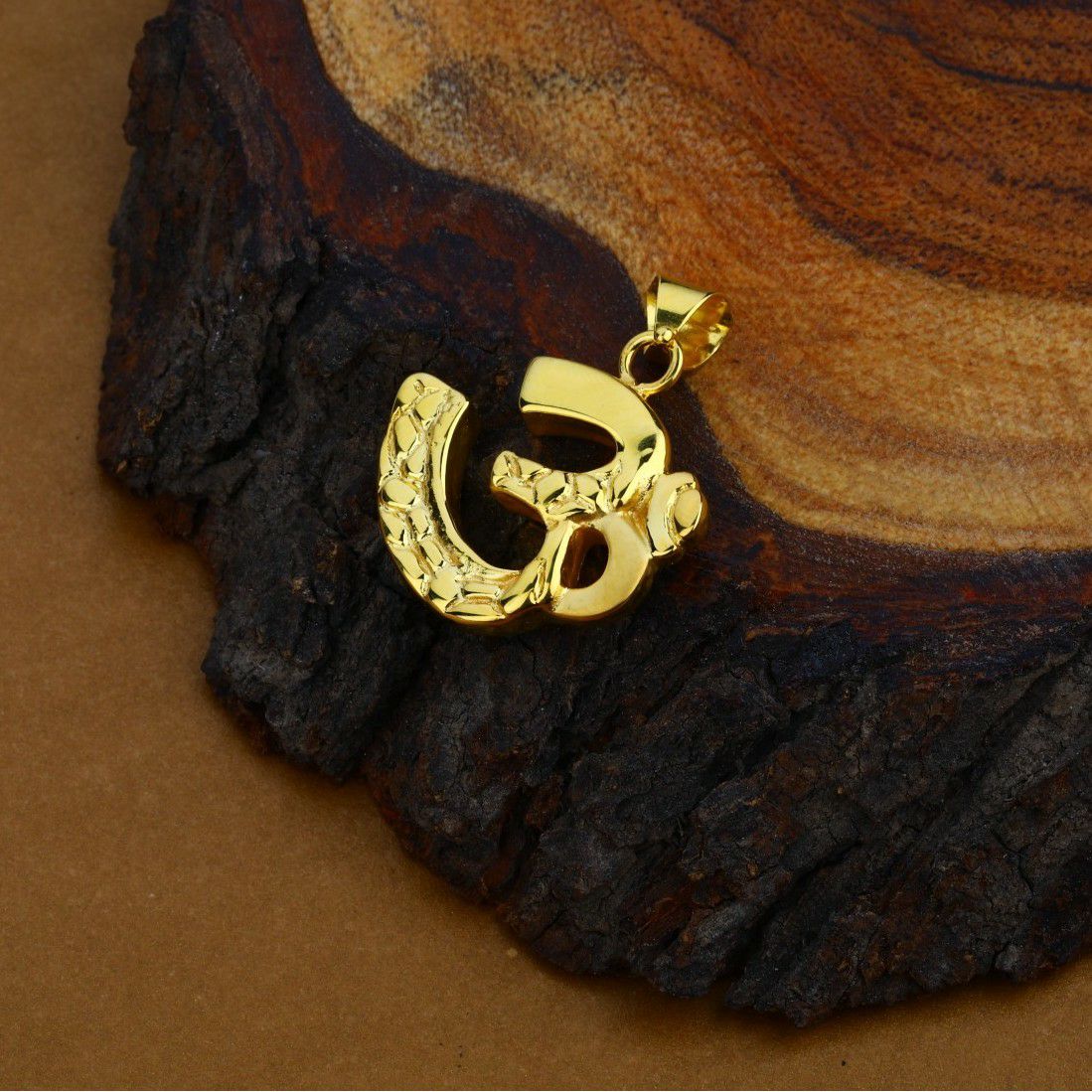 Daily Wear 18K Gold Om God Pendant-HLP40