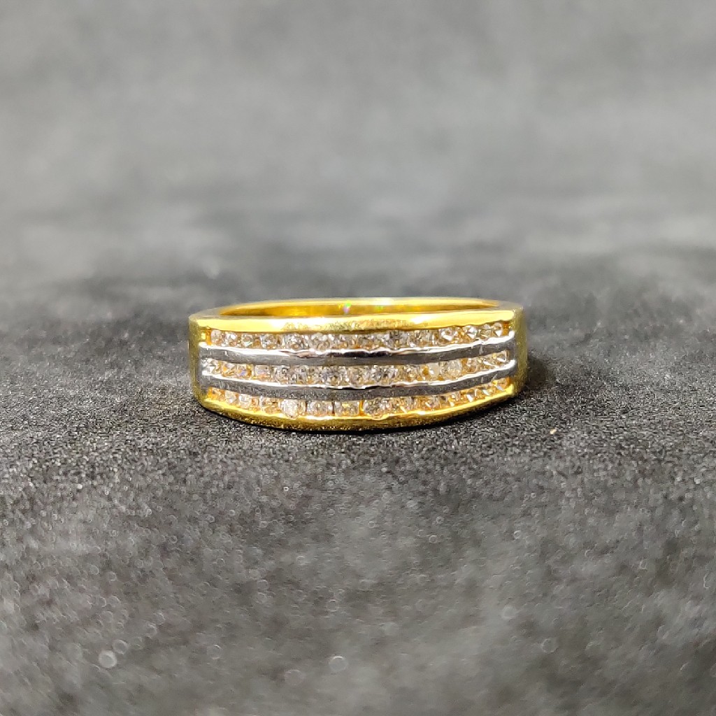 916 Exclusive Fancy Girls Gold Band -24704