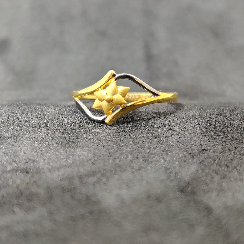 22k Ladies Fancy Rings