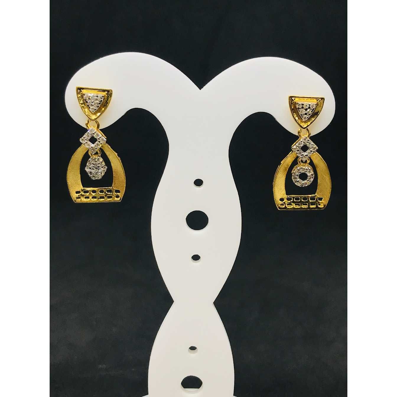 22k Ladies Fancy Gold Earring Er-60038