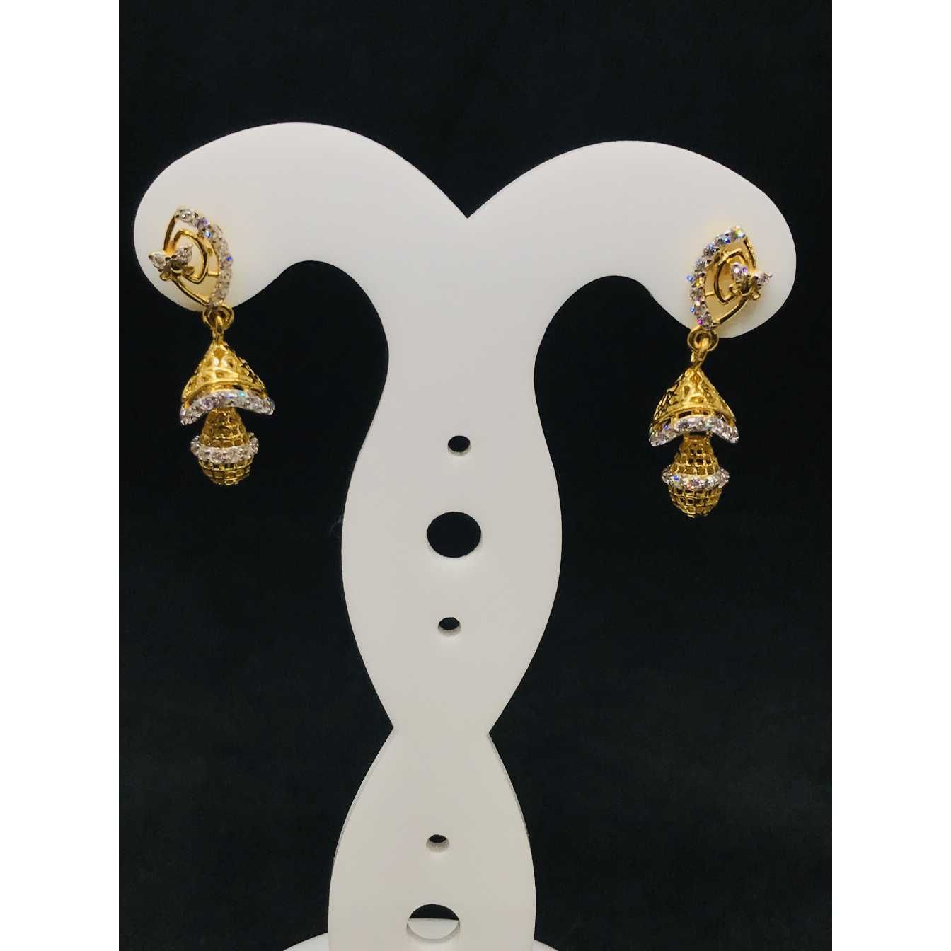 22k Ladies Fancy Gold Earring Er-60026