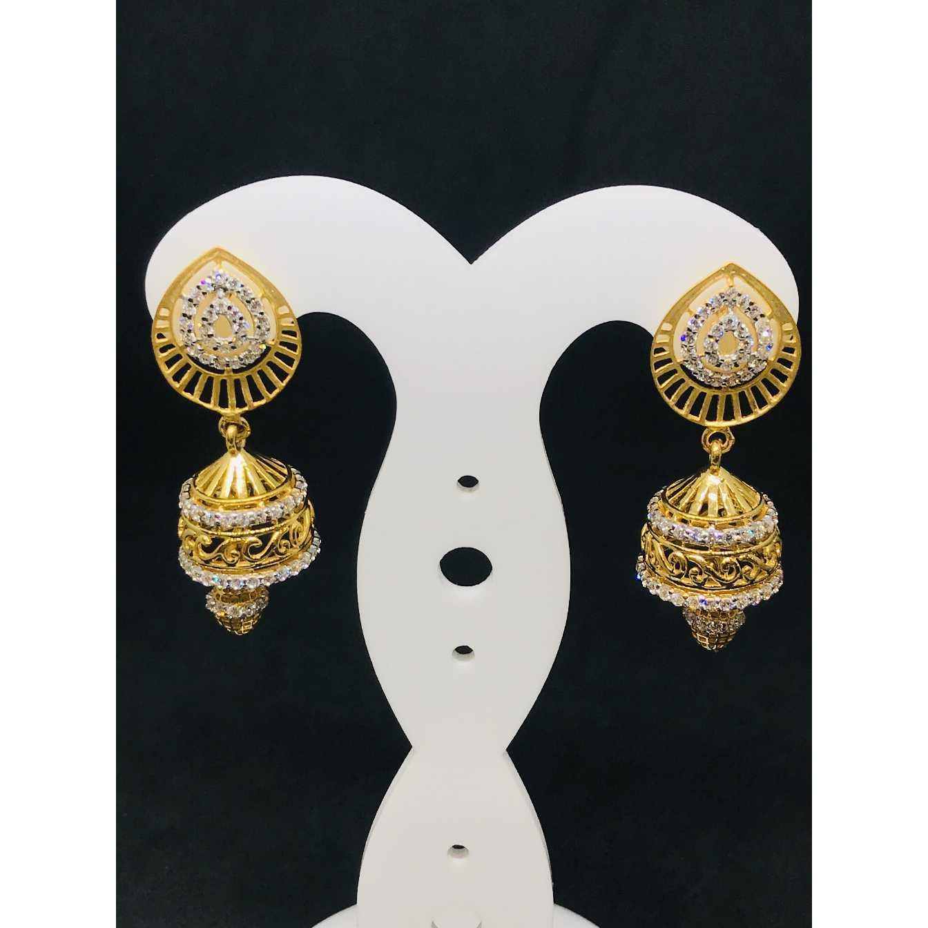 22k Ladies Fancy Gold Earring Er-60024