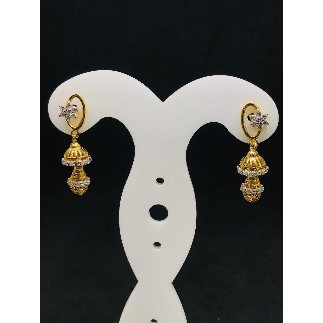 916 Ladies Fancy Gold Earring Er-60016