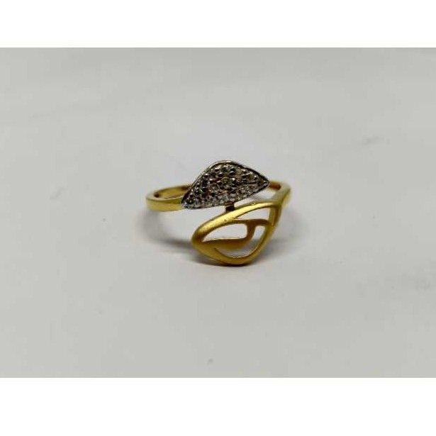 916 Ladies Fancy Gold Ring Lr-17094