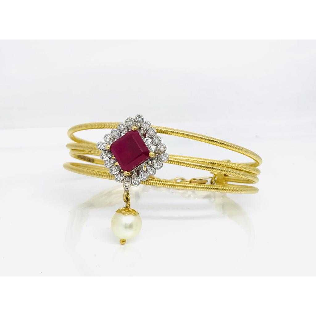18k Ladies Fancy Gold Bracelet K-51052