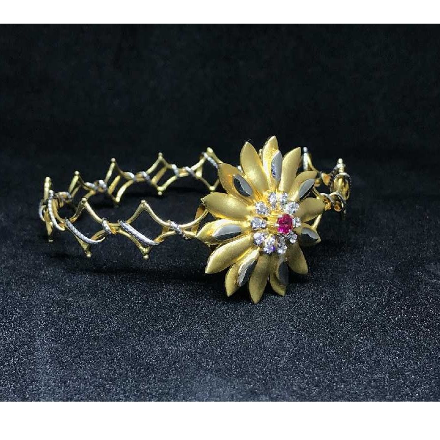 18k Ladies Fancy Gold Bracelet K-51051