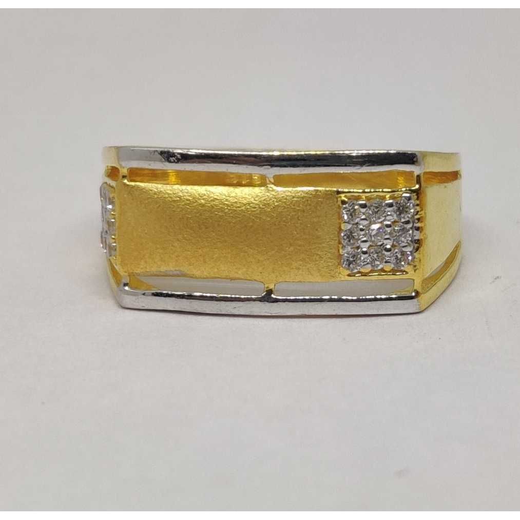 916 Gents Fancy Gold Ring Gr-28623