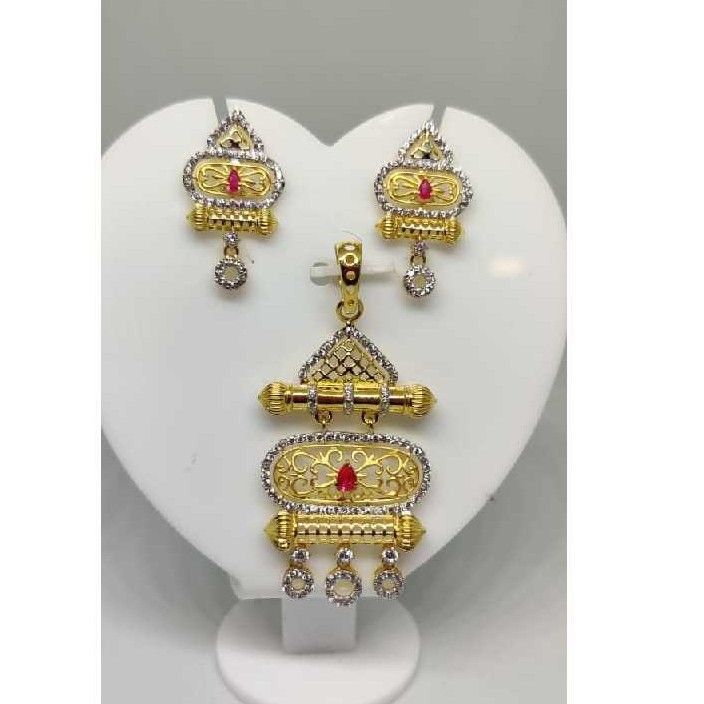 22k Ladies fancy gold pendant set p-41808