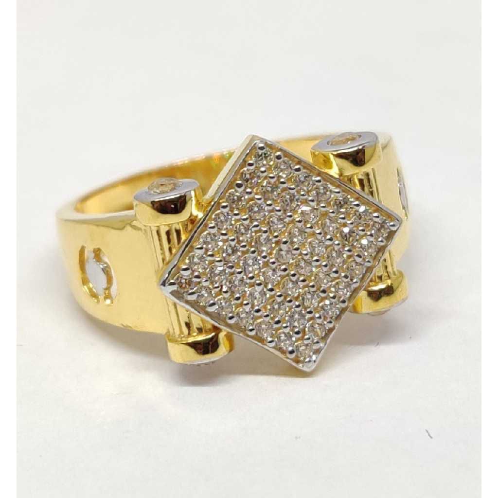 916 Gents Fancy Gold Ring Gr-28582