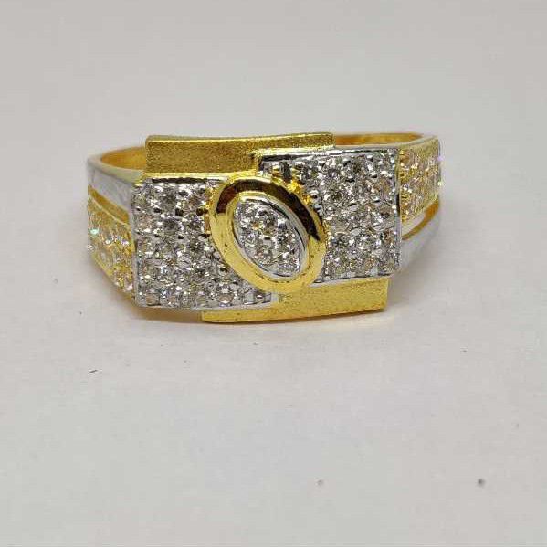 916 Gents Fancy Gold Ring Gr-28557