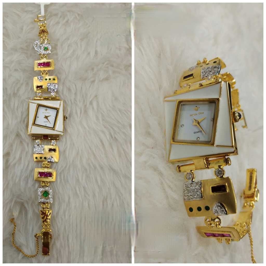 18k Ladies Fancy Gold Watch G-2209