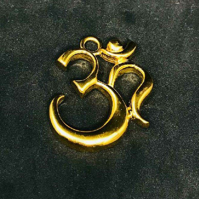 22k Fancy Men's Om Pendant P-47010
