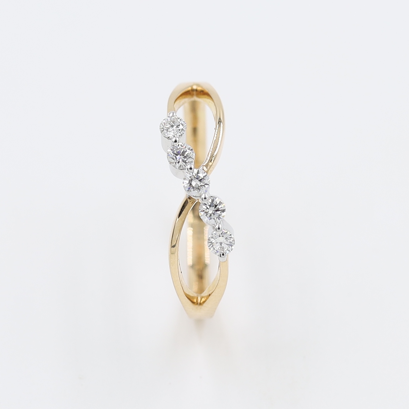 14Kt Classy Leaf Rose Gold Real Diamond Finger Ring