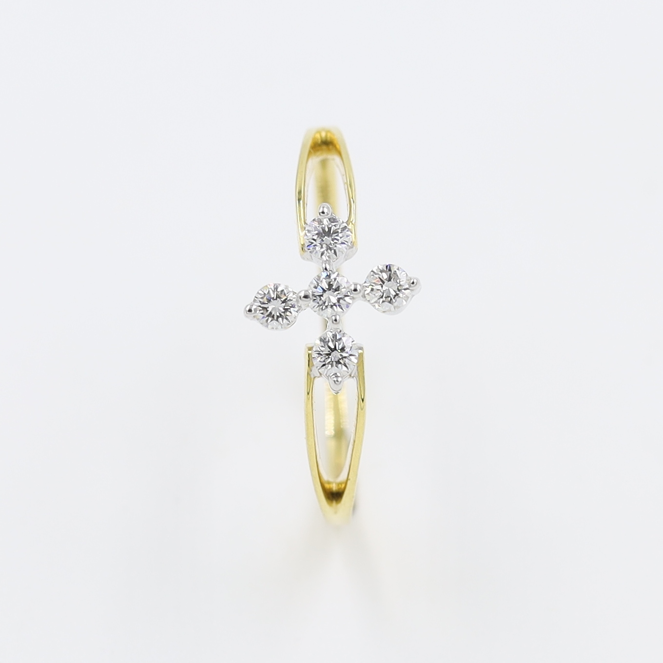14Kt Yellow Gold Flower Style Natural Diamon Ring with Side Double Side Line