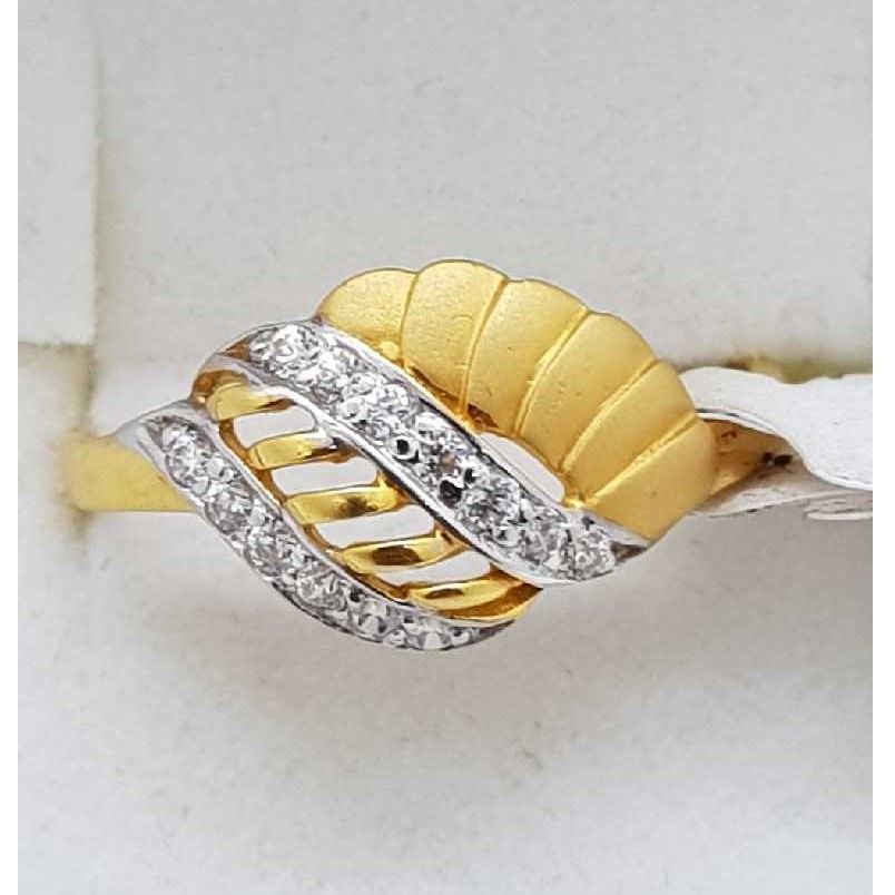 916 Gold ladies studded Ring SJ-LR/25