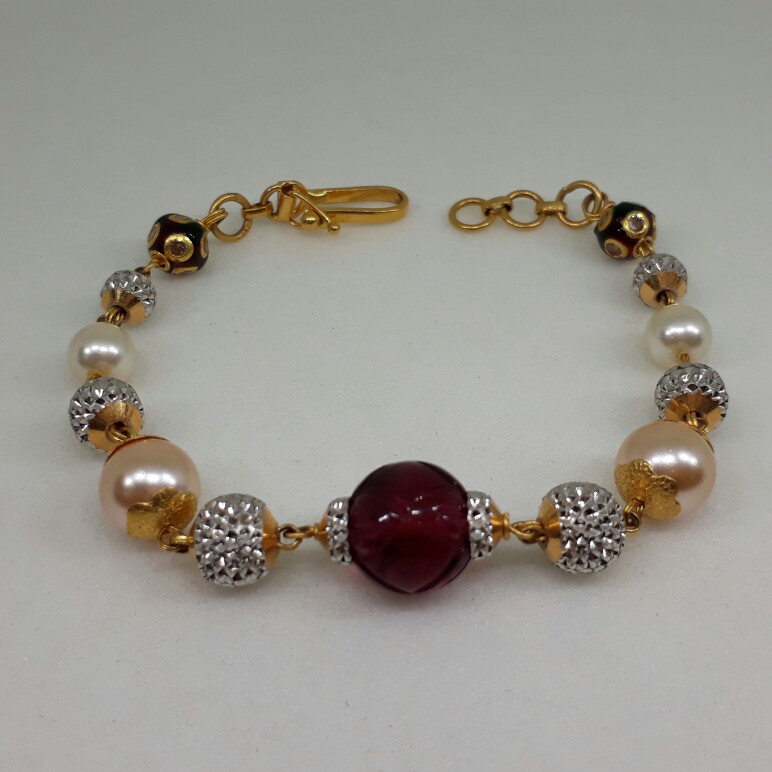 22Ct Ladies Pearl Brecelet lk/16/145