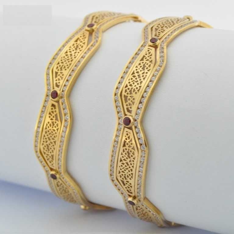 Indian 916 Gold Laser CNC CZ Stone Machine Cut Bangles