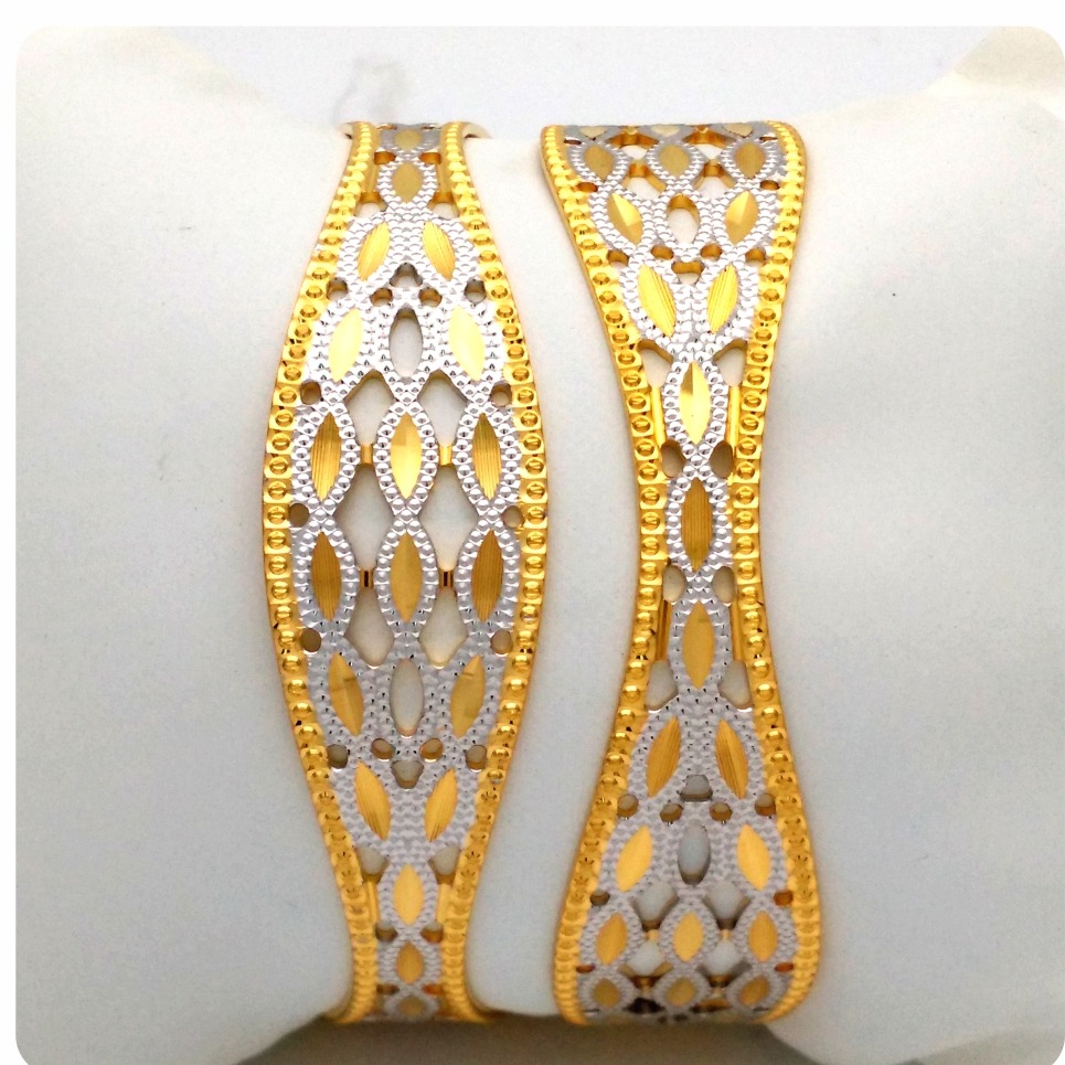 GOLD HALLMARK CNC BANGLE - CP1142