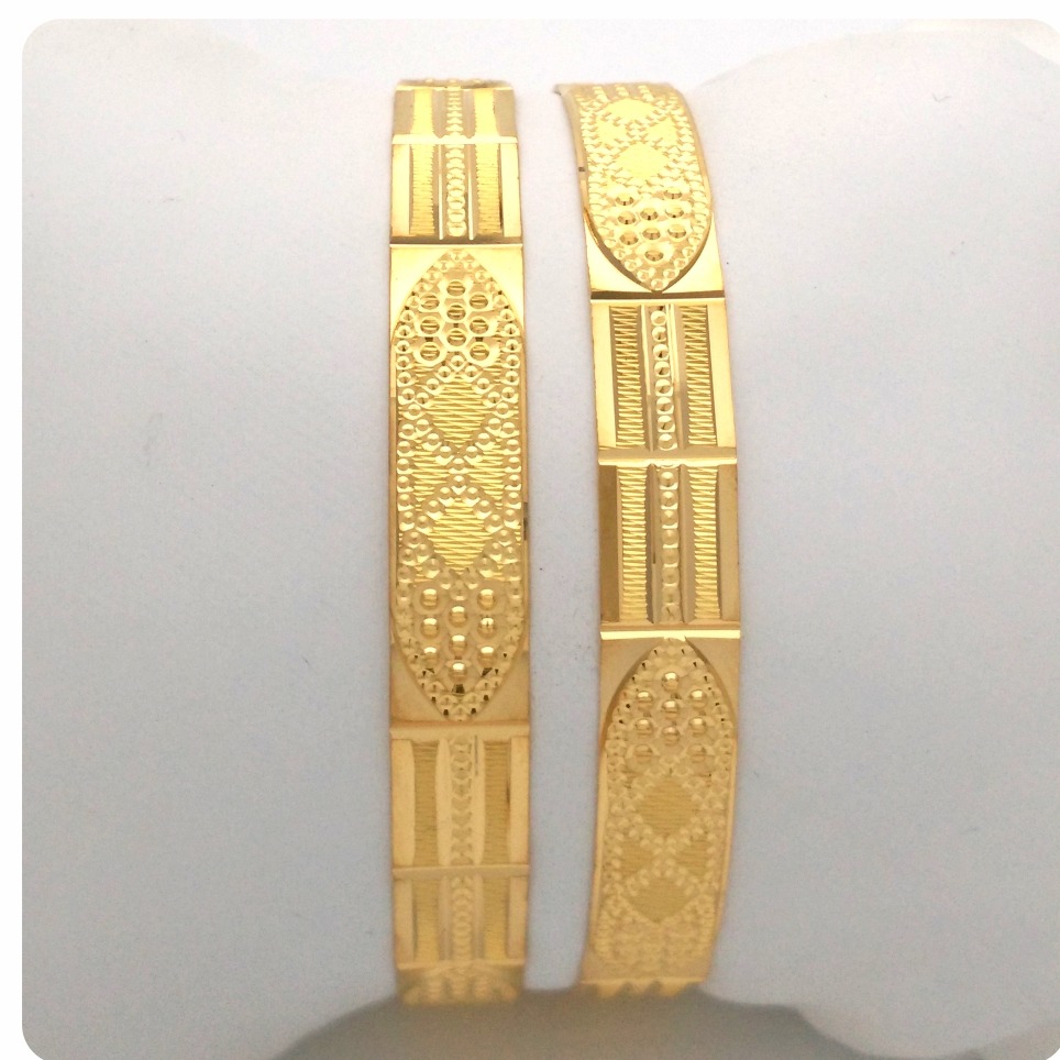 GOLD HALLMARK PLAIN BANGLE - PT1131