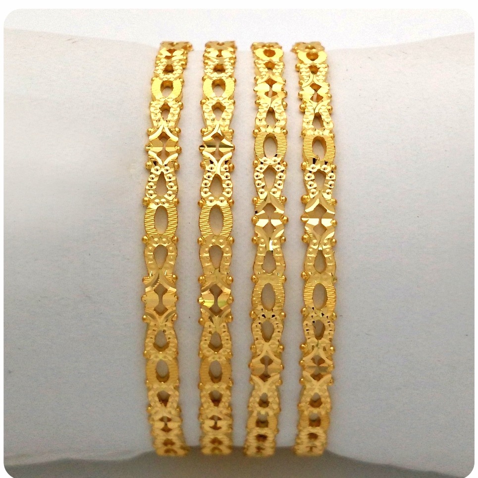GOLD HALLMARK RAWA BANGLE - 2LR1124