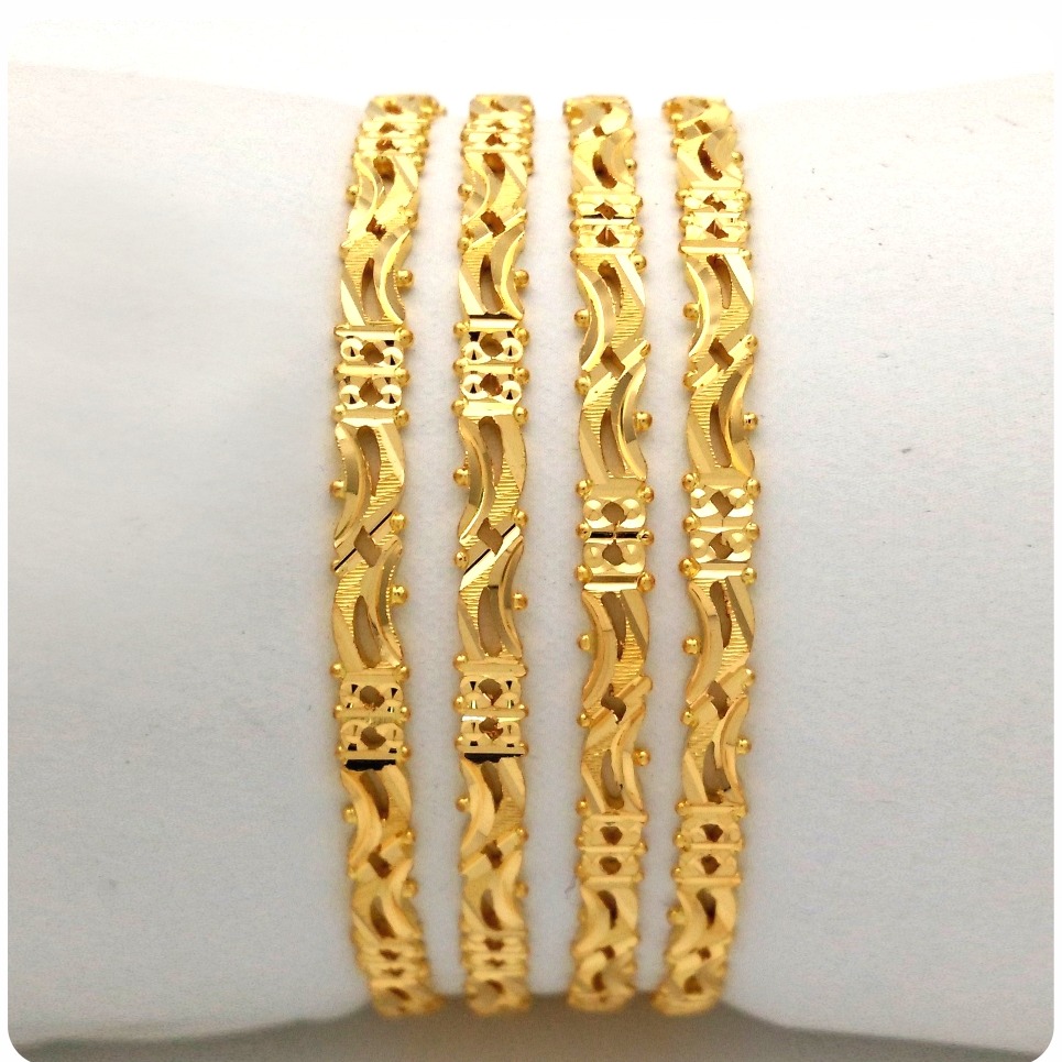 GOLD HALLMARK RAWA BANGLE - 2LR1123