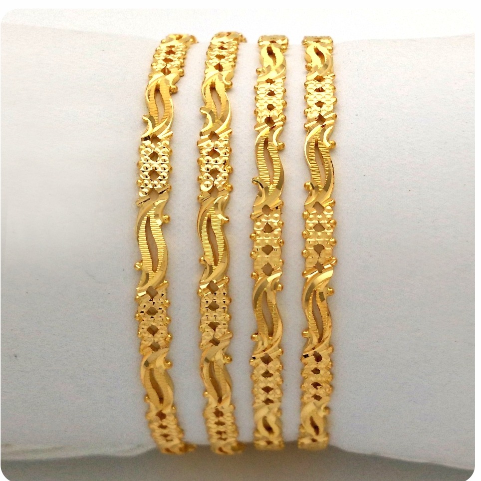 GOLD HALLMARK RAWA BANGLE - 2LR1122