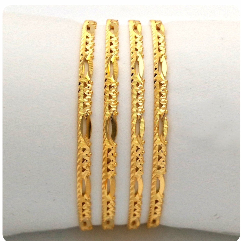 GOLD HALLMARK RAWA BANGLE - 2LR1121