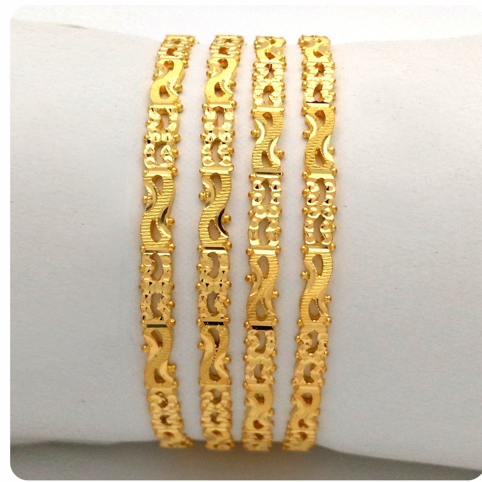 GOLD HALLMARK RAWA BANGLE - 2LR1120