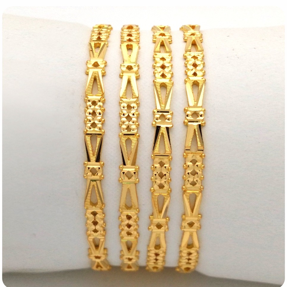 GOLD HALLMARK RAWA BANGLE - 2LR1118