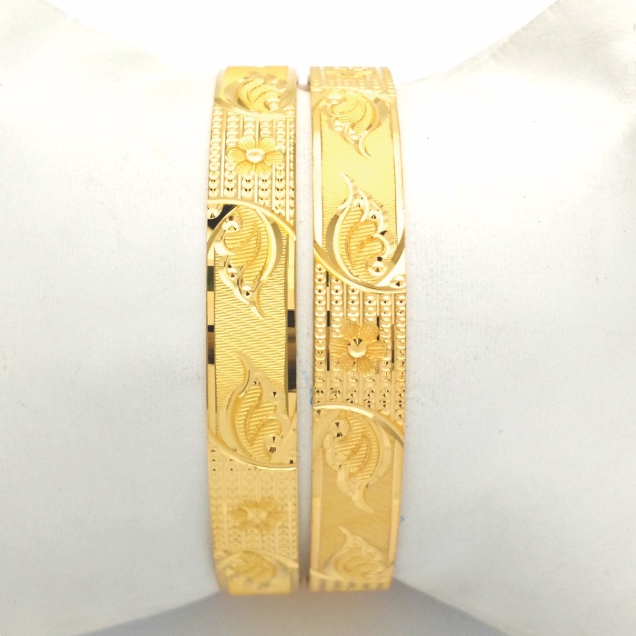 GOLD HALLMARK KHILA BANGLE - HKS1018