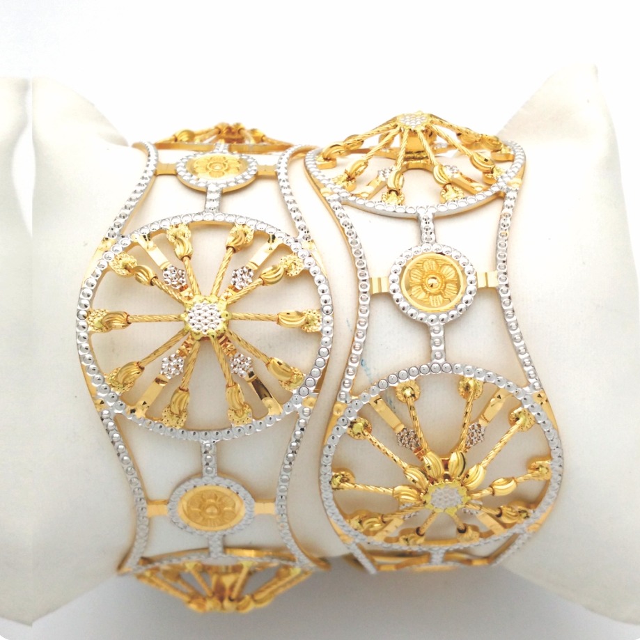 GOLD HALLMARK CNC MANI BANGLE - CML1054