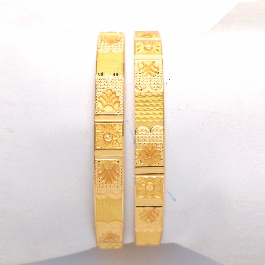 GOLD HALLMARK KHILA BANGLE - PK1032