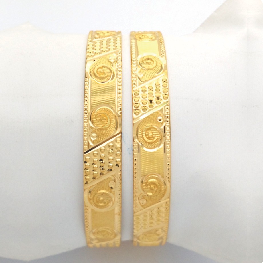 GOLD HALLMARK KHILA BANGLE - PK1030